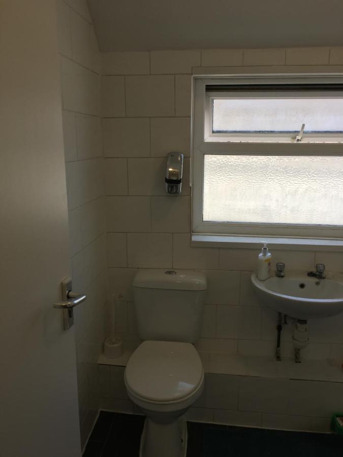 Budget Stay, Shared Guest House, R1 Mount Pleasant Hill Swansea Dış mekan fotoğraf