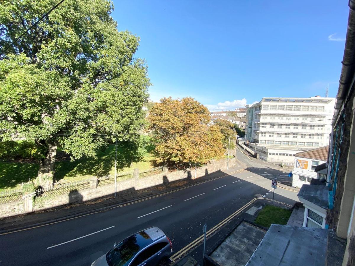 Budget Stay, Shared Guest House, R1 Mount Pleasant Hill Swansea Dış mekan fotoğraf